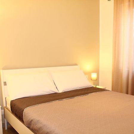 Cosmo Apartment Palermo Buitenkant foto